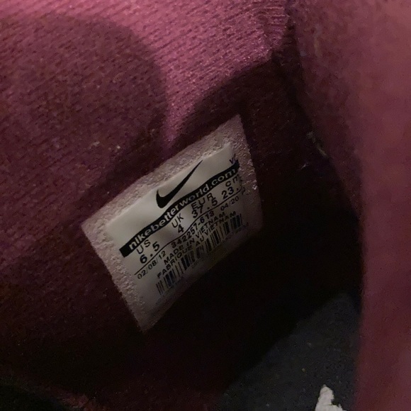 Women’s Nike Dunk High - Picture 6 of 6